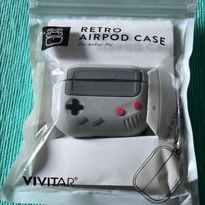 Vivitar Retro AirPod Case - Black and Gray